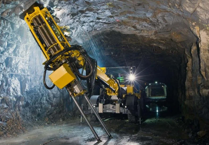 Sulfur or sulphur in mining industry